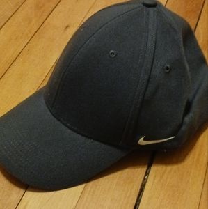 Nike baseball  hats my store is Stevecloset@cleangreek